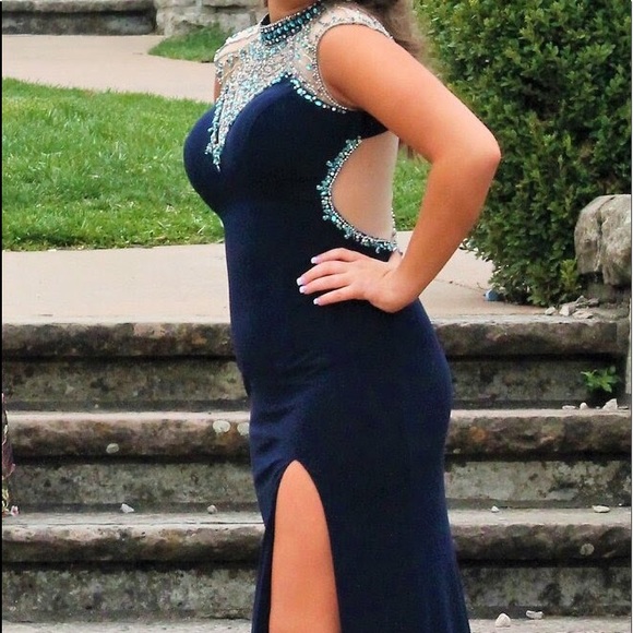 Madison James Prom Dress - Picture 4 of 6